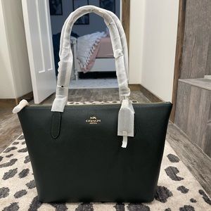 Women’s Coach Purse